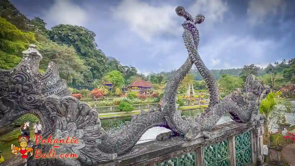 Taman Ujung paleistuin.