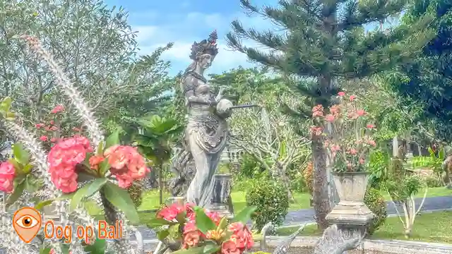 Beeld in Taman Ujung tuin.