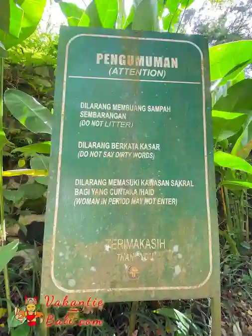 Bord met regels voor bezoek.