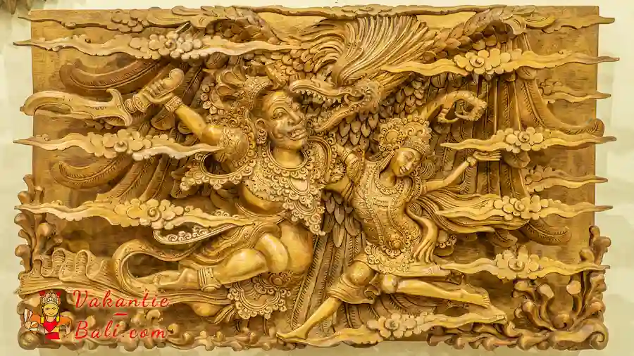 Balinees houtsnijwerk paneel.