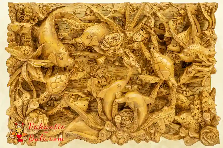 Balinees houtsnijwerk paneel.
