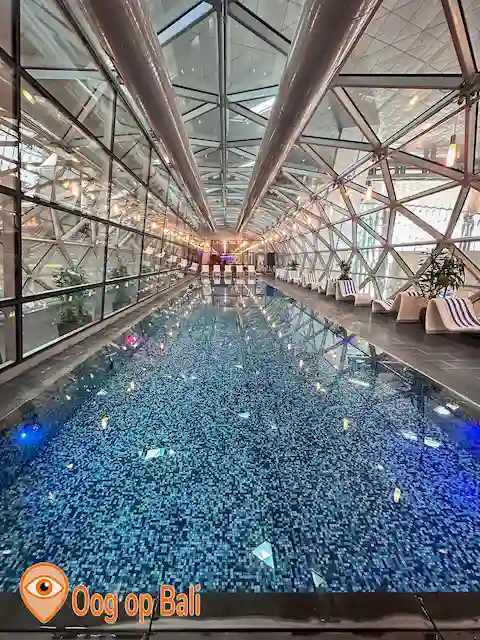 zwembad op Hamad International Airport - Doha, Qatar